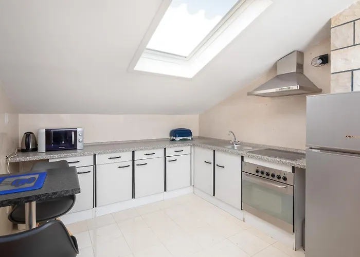 Morena Penthouse Apartment Makarska